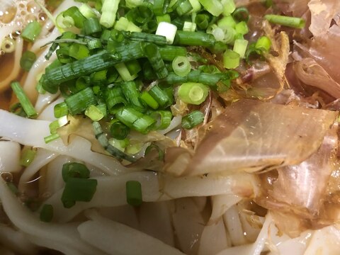 駅そば系のきしめん